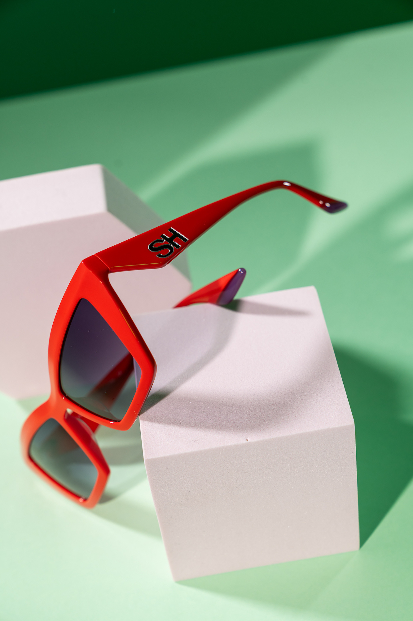 Jet Set Group è lieta di presentare la nuova collezione eyewear Silvian Heach