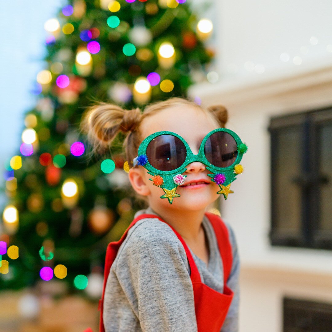 Protect Your Eyes During the Holidays: Tips for a Child-Safe Christmas